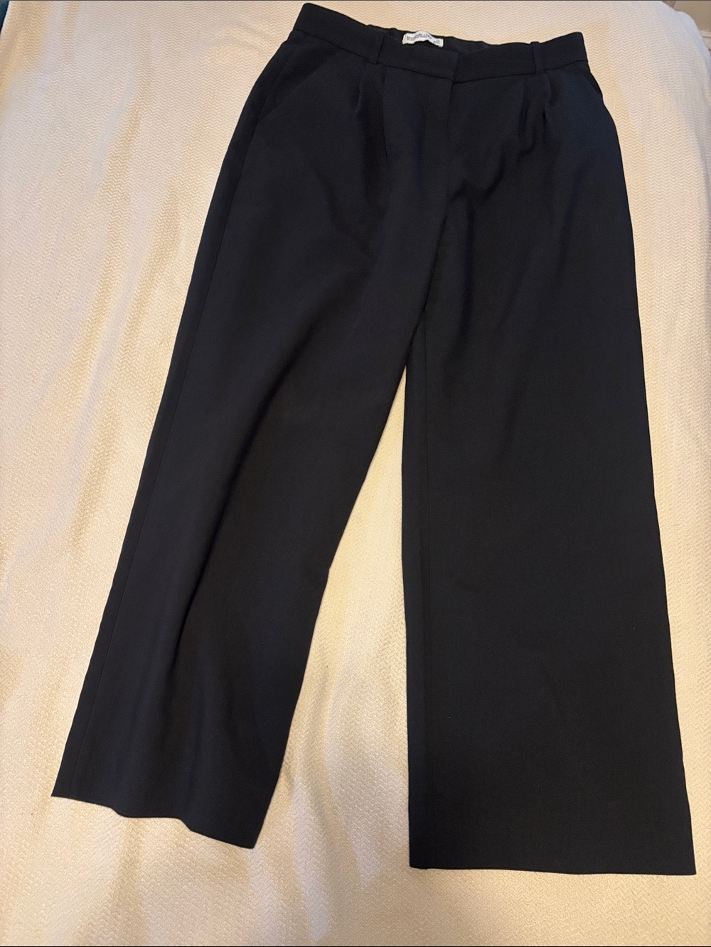 Abercrombie & Fitch Sloan Black Wide-Leg Pleated Trousers